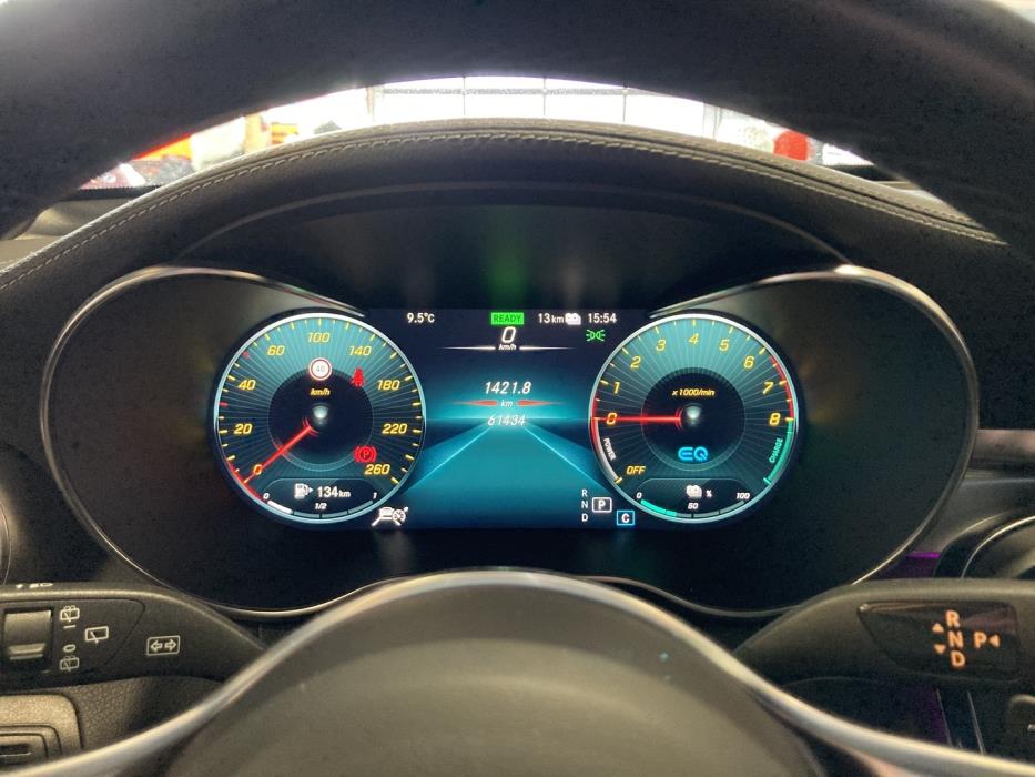 MERCEDES-BENZ GLC 2021