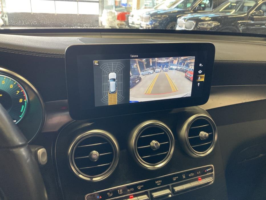 MERCEDES-BENZ GLC 2021