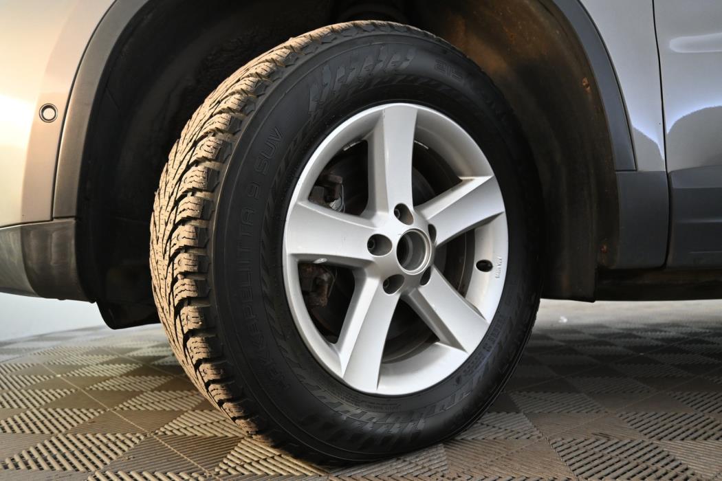 VOLKSWAGEN Tiguan 2009