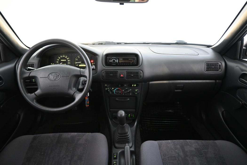 TOYOTA Corolla 1999