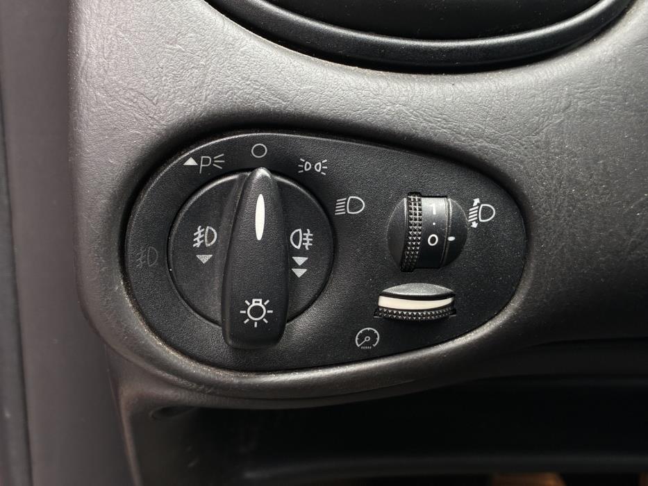 FORD Focus 2003