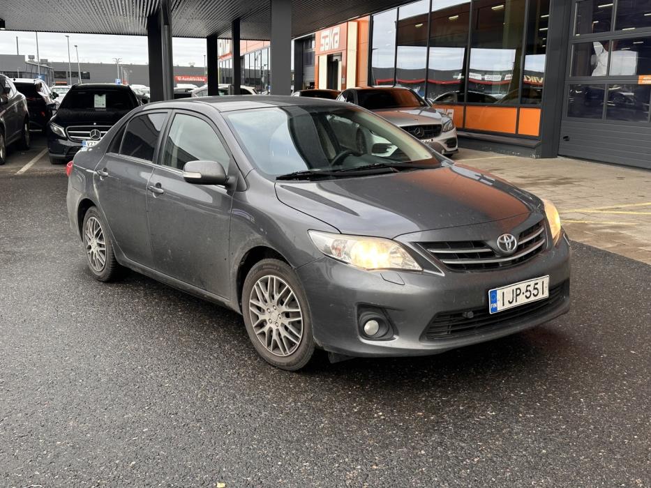 TOYOTA Corolla 2010