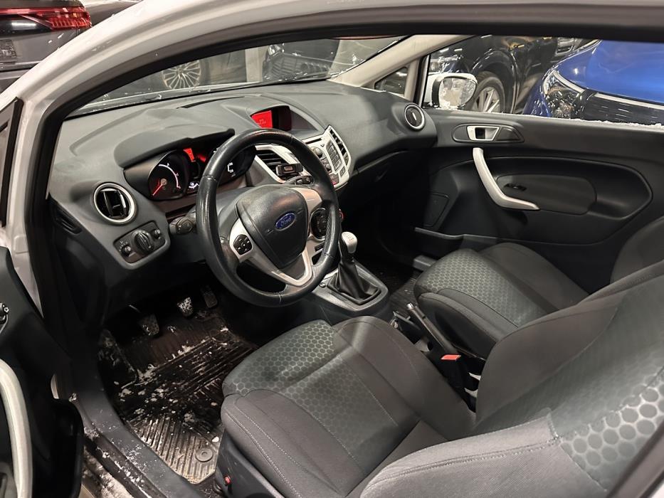 FORD Fiesta Van 2013