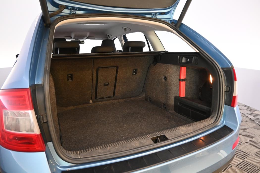 SKODA Octavia 2014