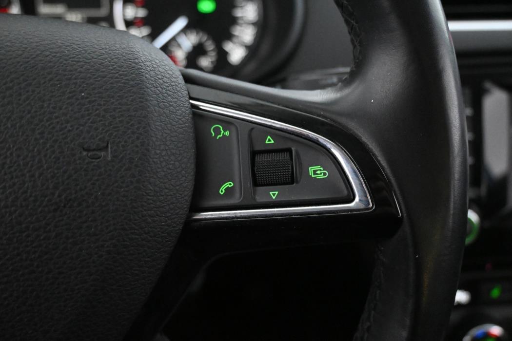 SKODA Octavia 2014