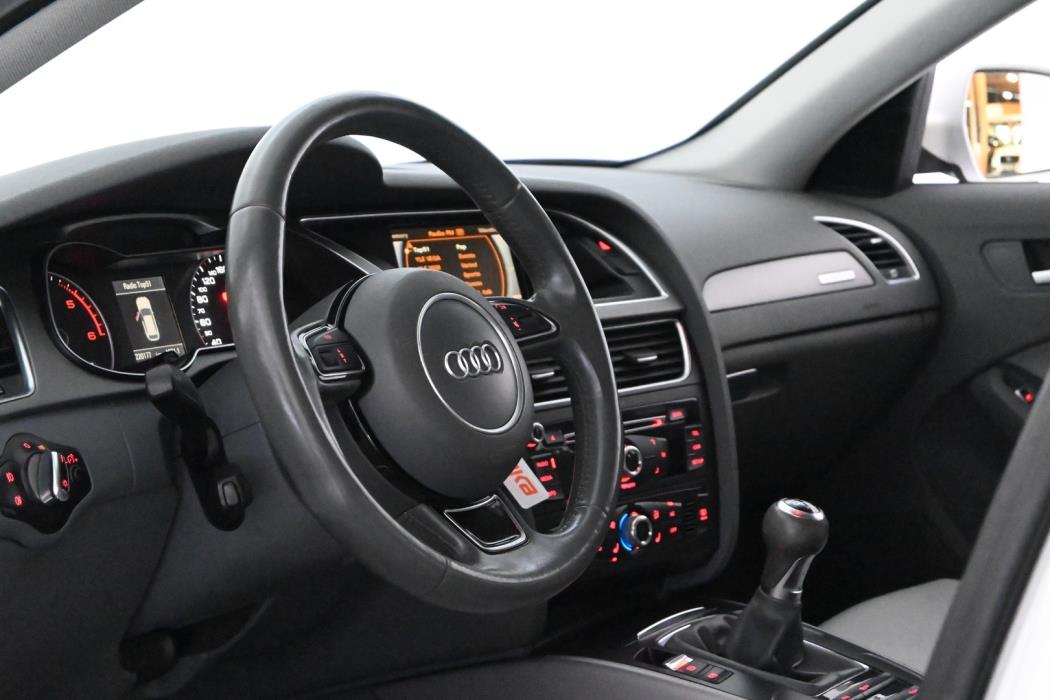 AUDI A4 2014