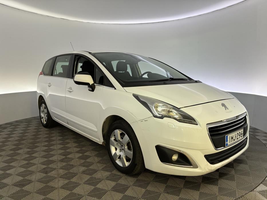 PEUGEOT 5008 2016