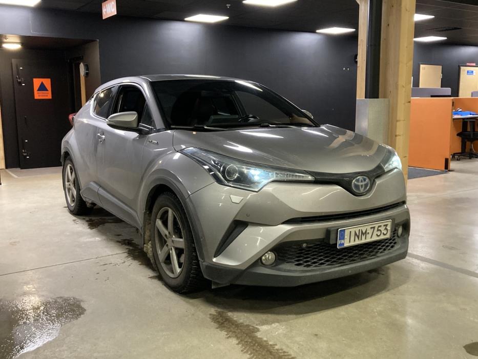 TOYOTA C-HR 2017