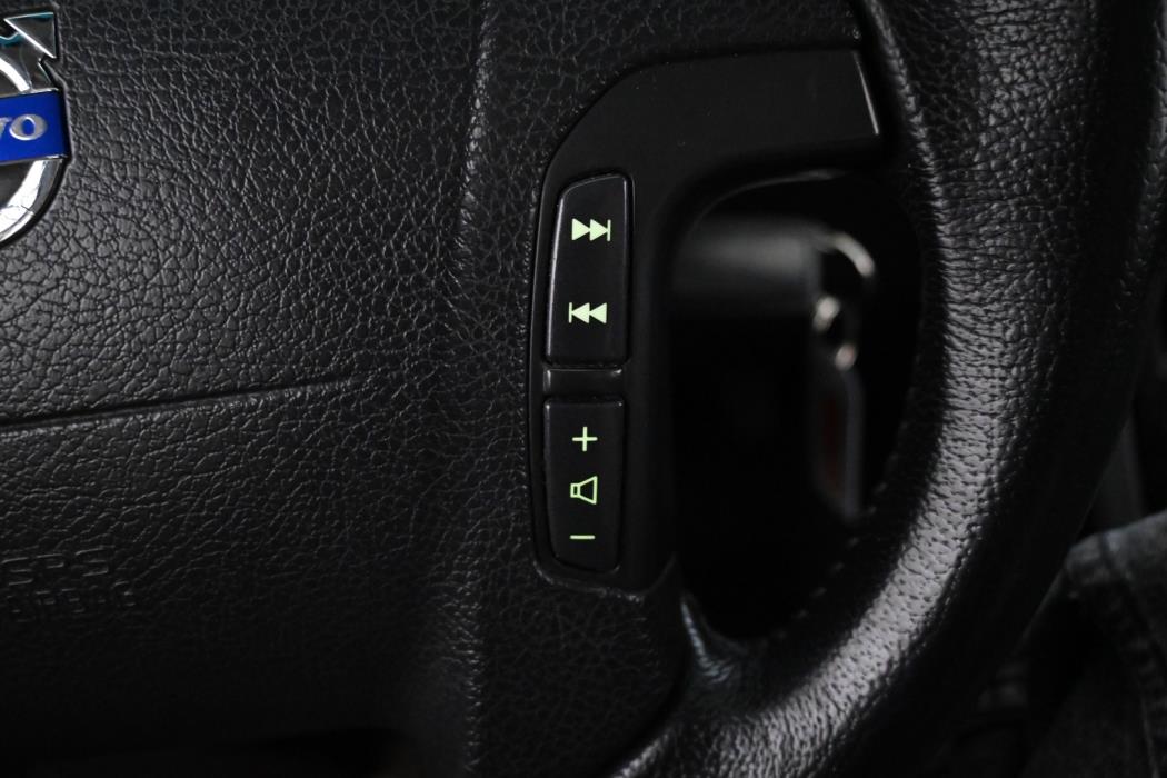 VOLVO V70 2005