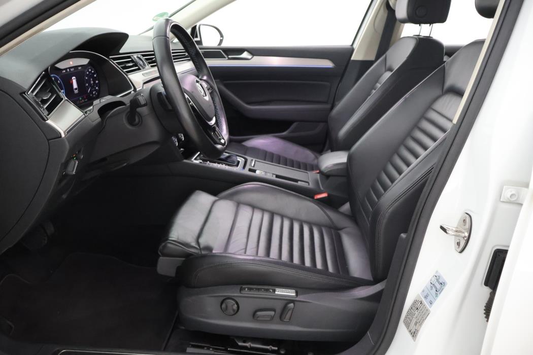 VOLKSWAGEN Passat 2018