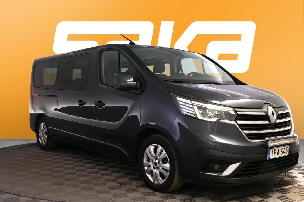 RENAULT Trafic Combi 2022
