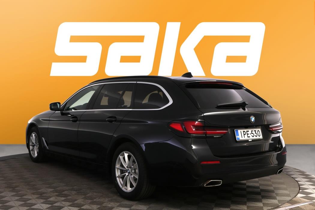 BMW 520 2022