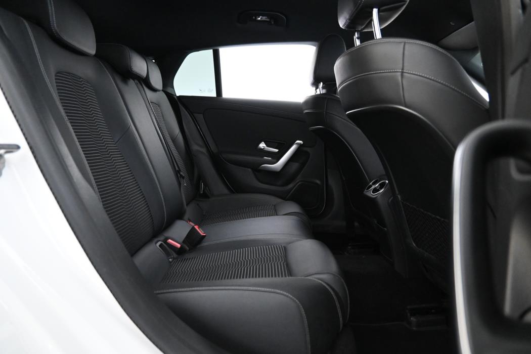 MERCEDES-BENZ CLA 2020