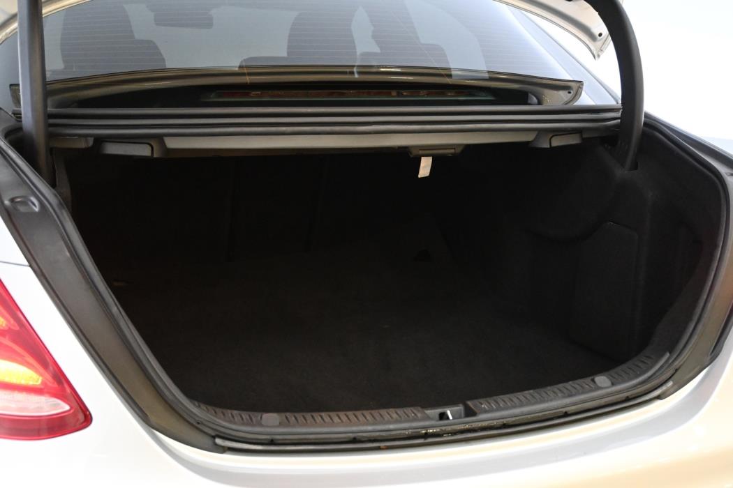 MERCEDES-BENZ E 2019