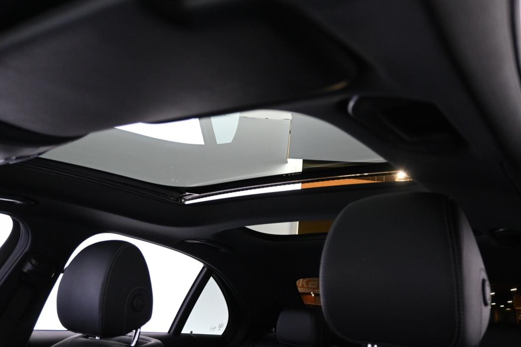 MERCEDES-BENZ E 2019