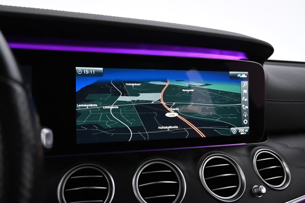 MERCEDES-BENZ E 2019