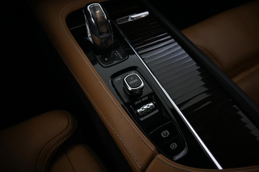 VOLVO XC90 2017