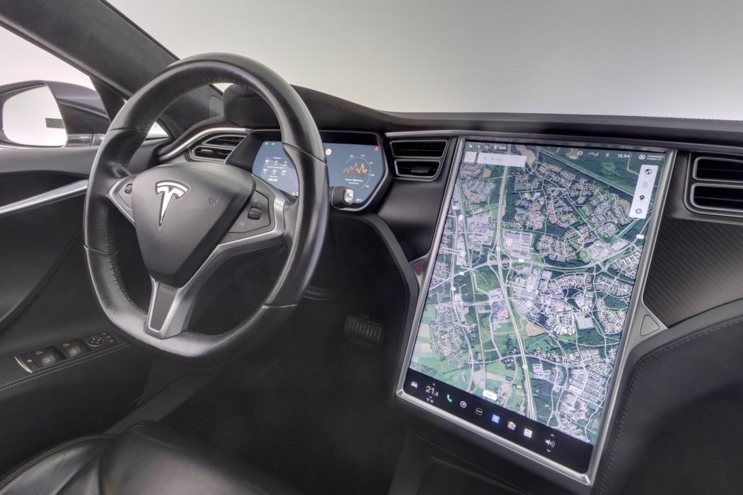 TESLA Model S 2017