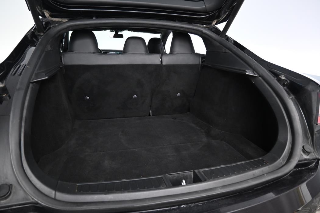 TESLA Model S 2017