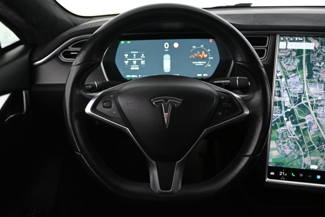 TESLA Model S 2017