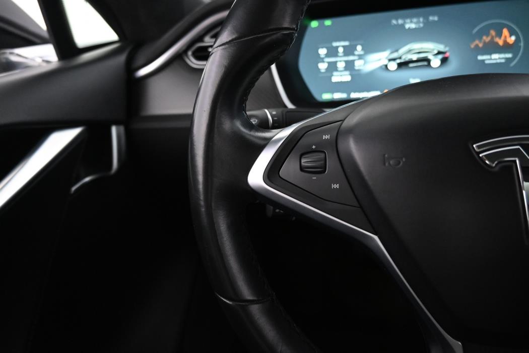 TESLA Model S 2017