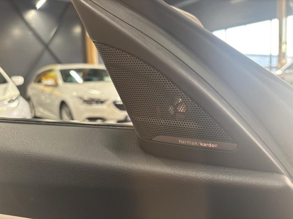 BMW 330 Gran Turismo 2016