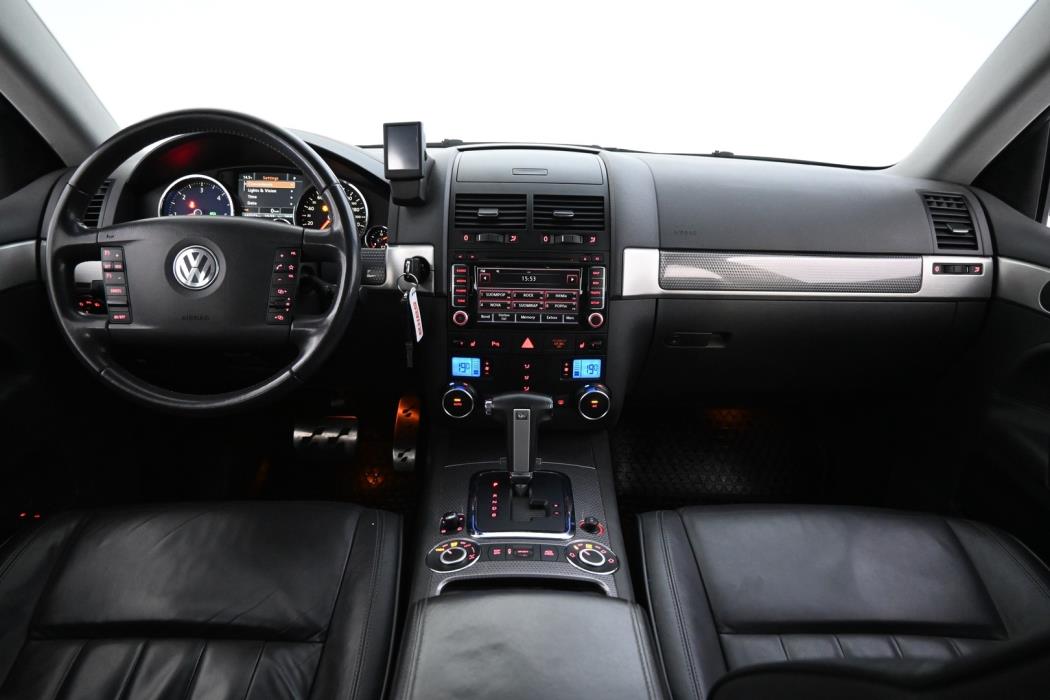 VOLKSWAGEN Touareg 2010