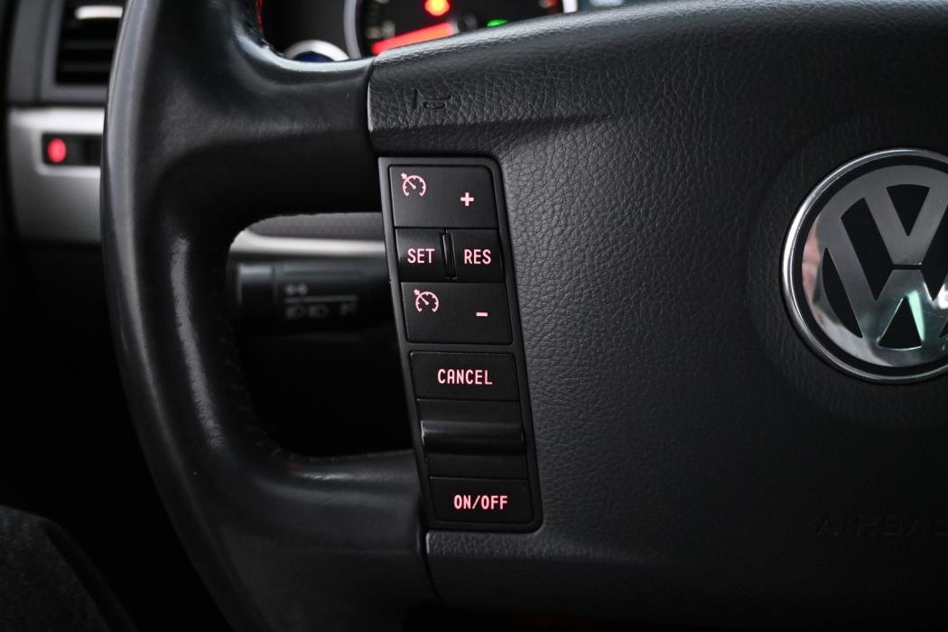 VOLKSWAGEN Touareg 2010