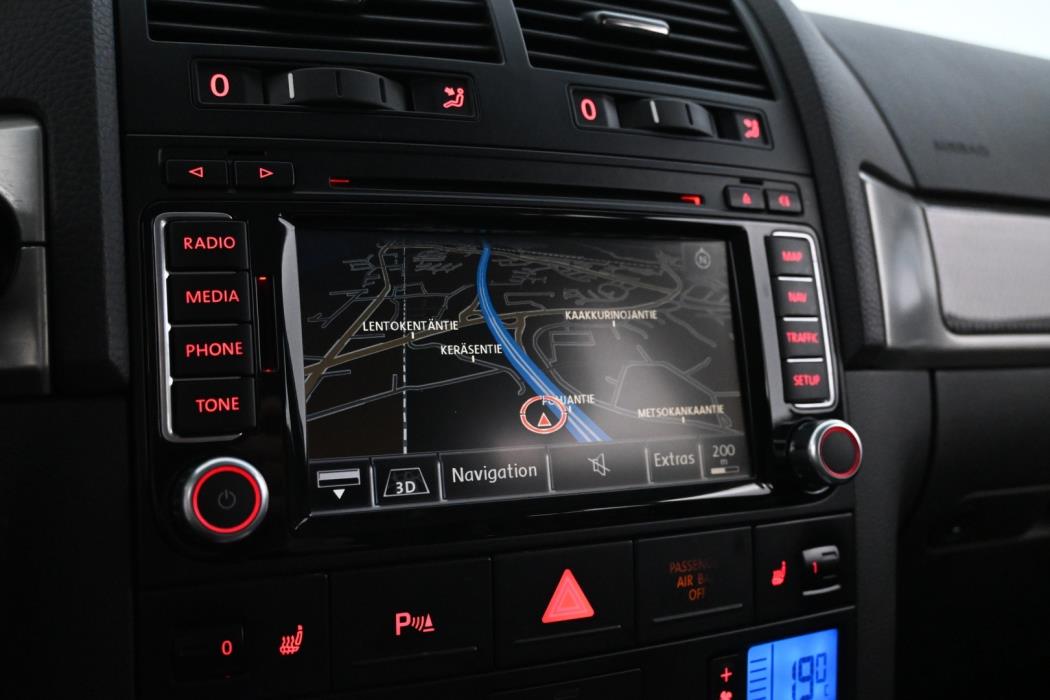 VOLKSWAGEN Touareg 2010