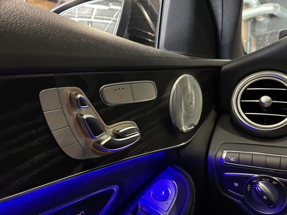 MERCEDES-BENZ C 2019