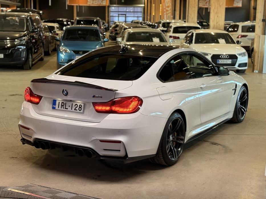 BMW M4 2015