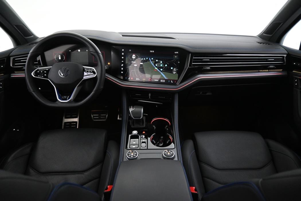 VOLKSWAGEN Touareg 2024