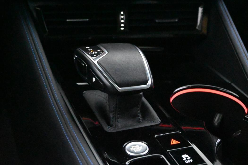 VOLKSWAGEN Touareg 2024