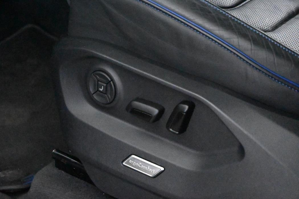 VOLKSWAGEN Touareg 2024