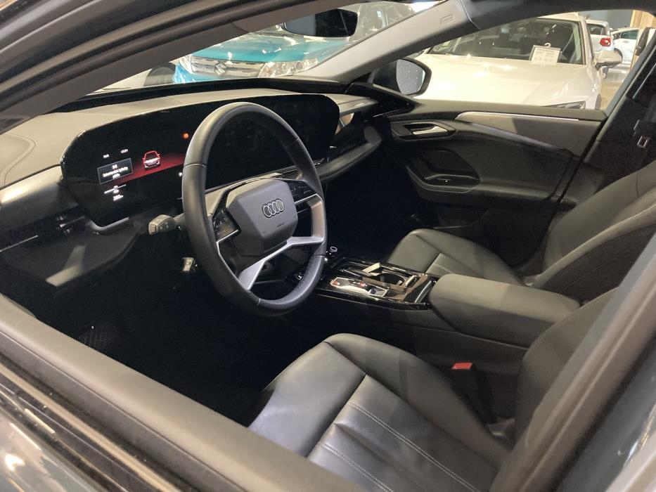 AUDI A6 e-tron 2025