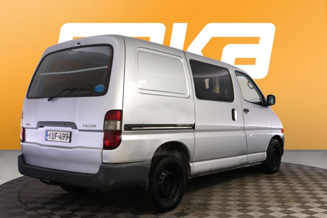 TOYOTA Hiace 2002