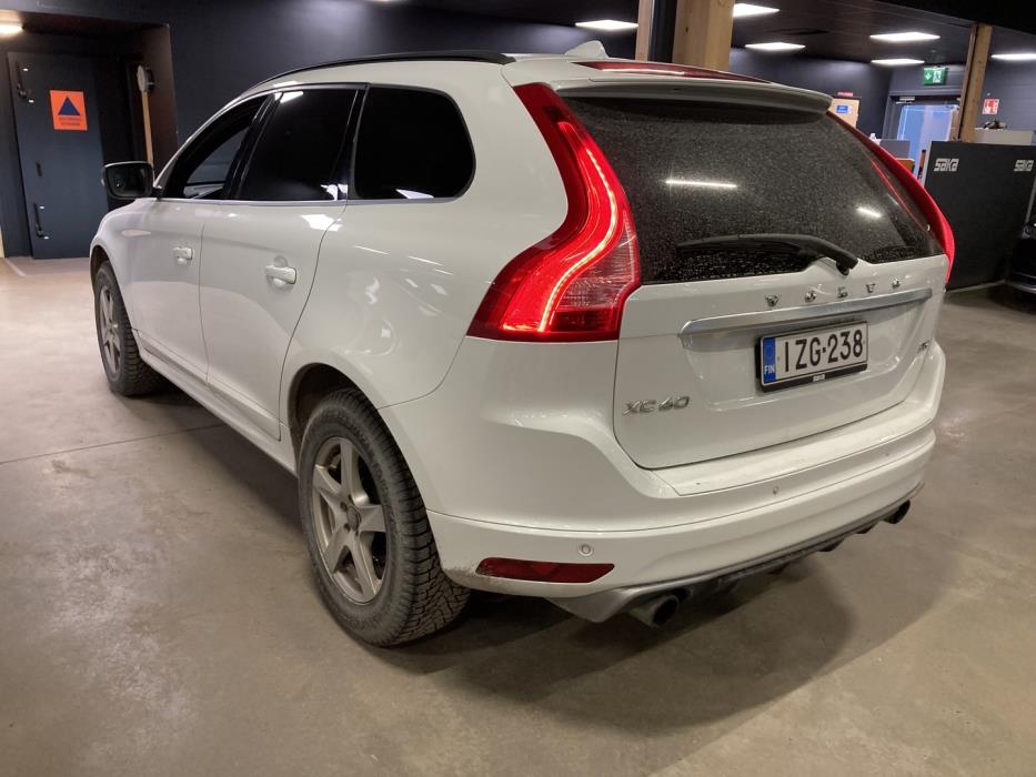 VOLVO XC60 2016