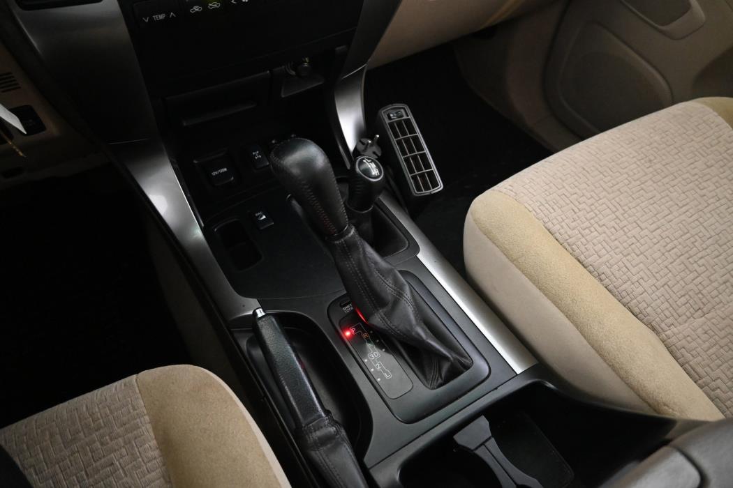 TOYOTA Land Cruiser 2003