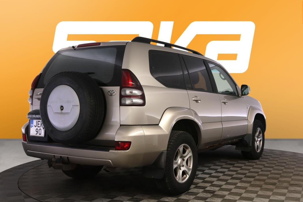 TOYOTA Land Cruiser 2003