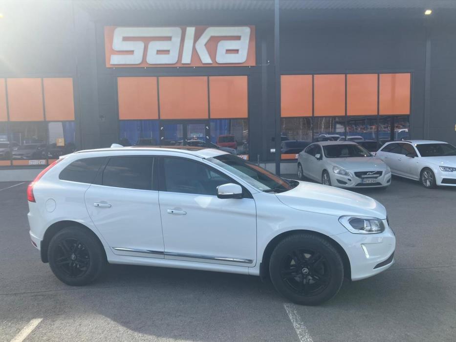VOLVO XC60 2016