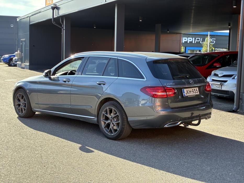 MERCEDES-BENZ C 2017