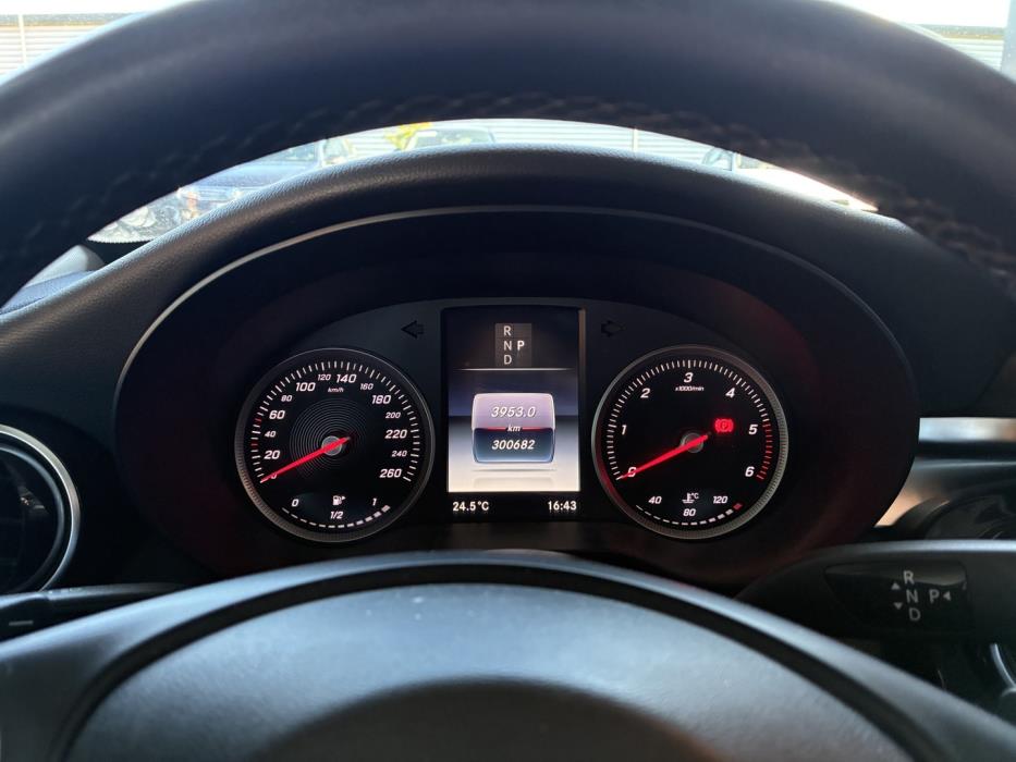 MERCEDES-BENZ C 2017