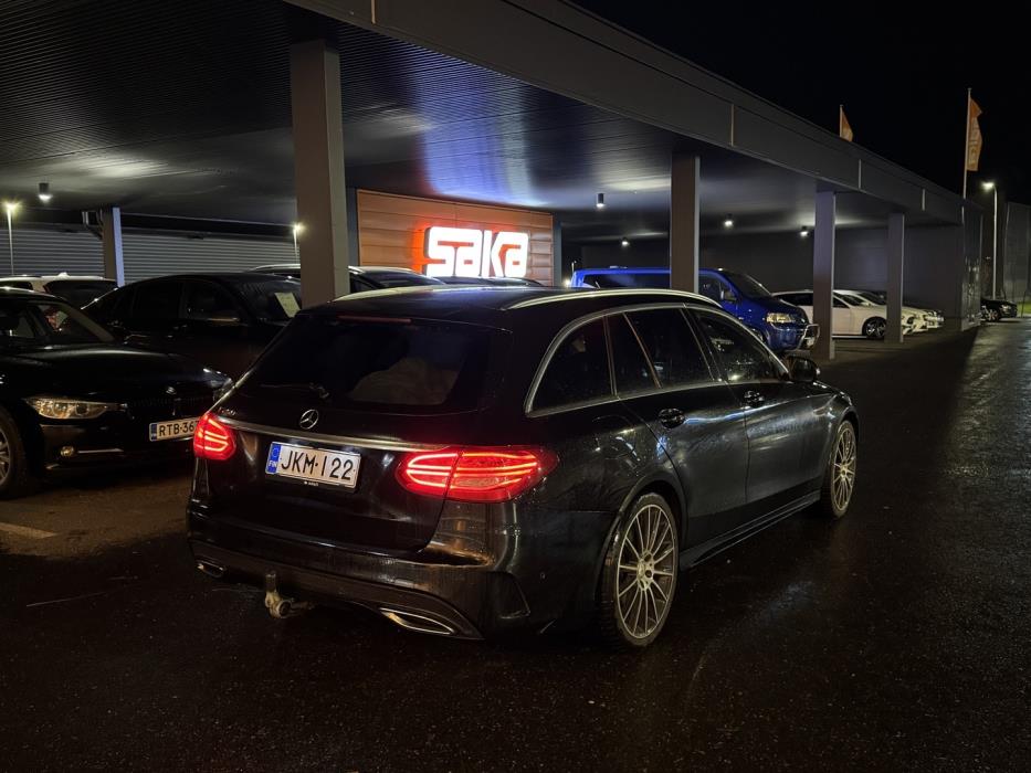 MERCEDES-BENZ C 2015