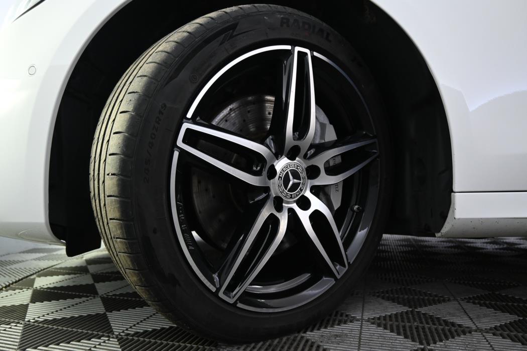 MERCEDES-BENZ E 2018