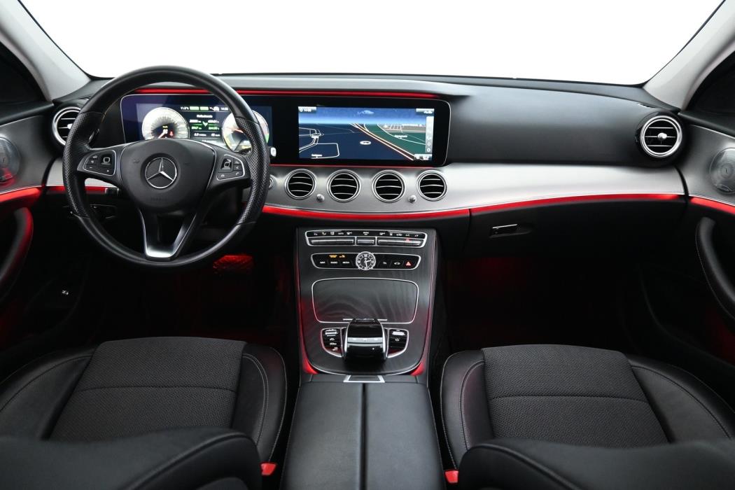 MERCEDES-BENZ E 2018