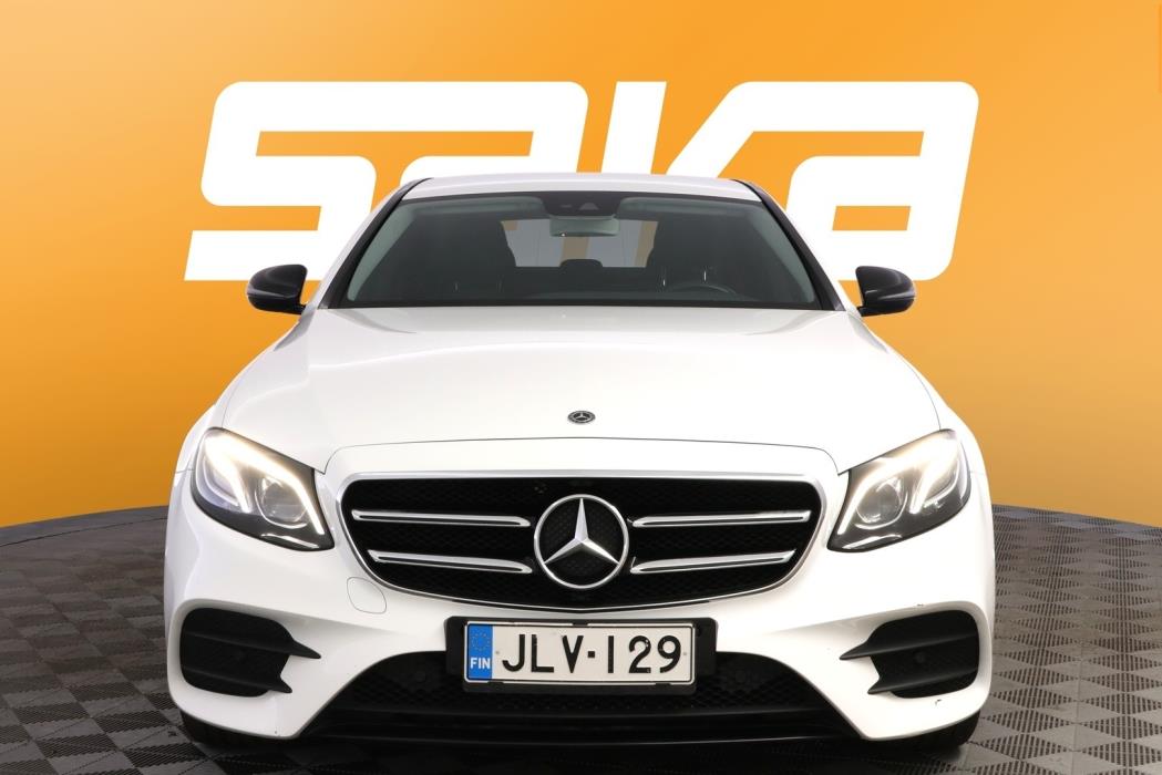 MERCEDES-BENZ E 2018