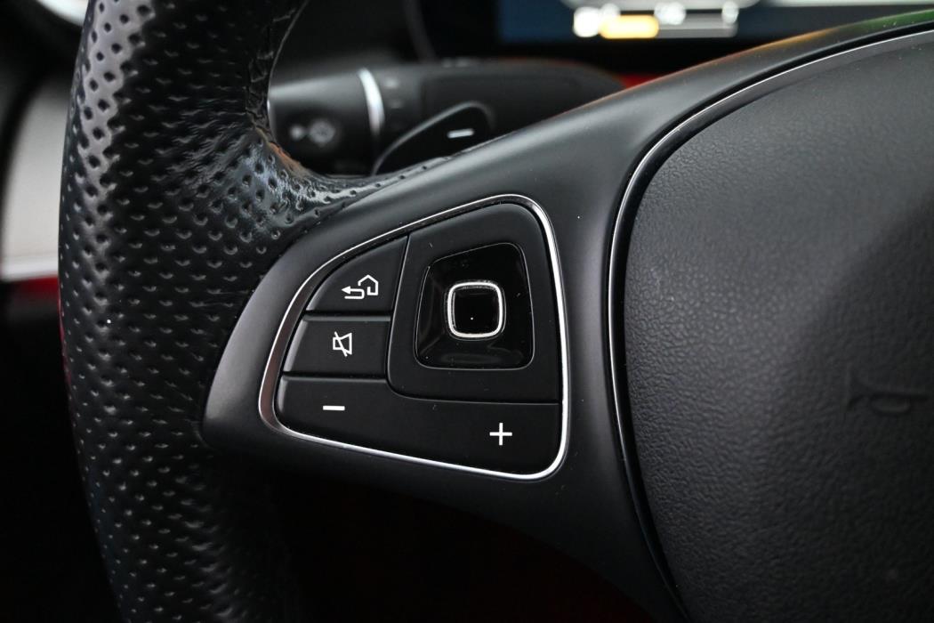 MERCEDES-BENZ E 2018