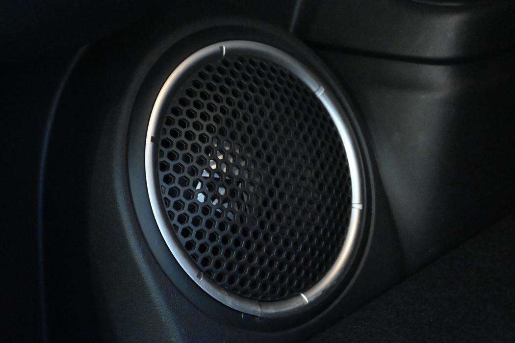 MITSUBISHI Outlander PHEV 2014