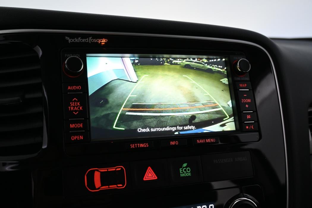 MITSUBISHI Outlander PHEV 2014