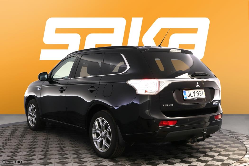 MITSUBISHI Outlander PHEV 2014